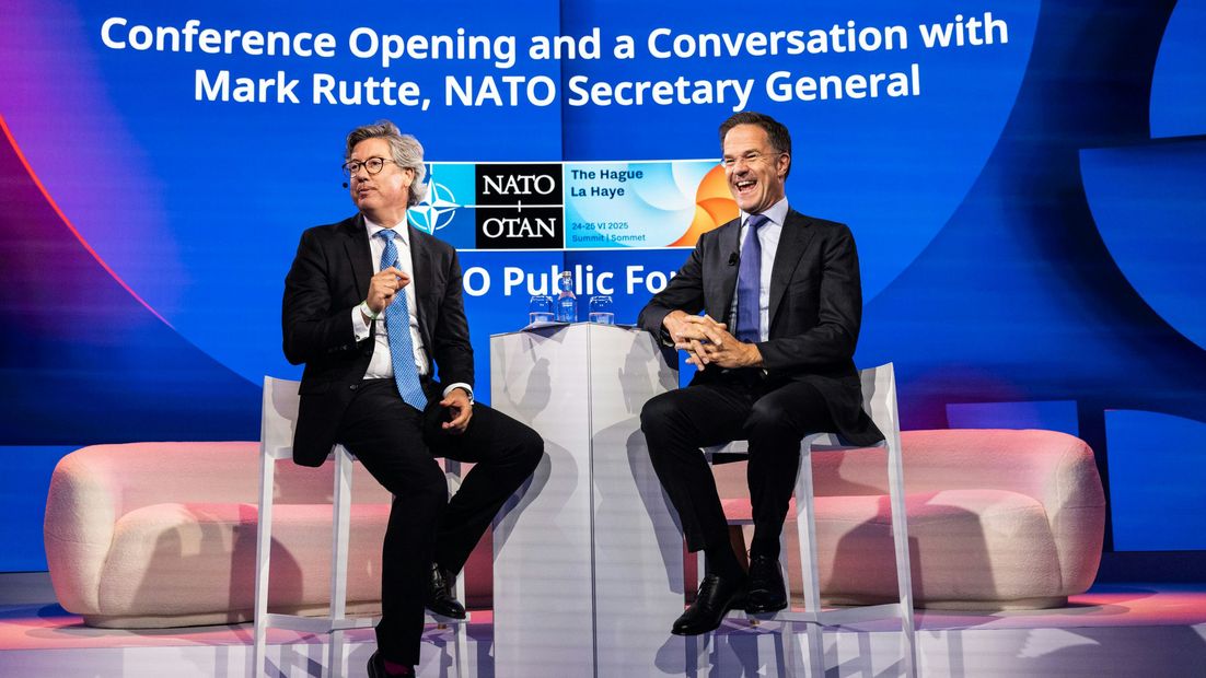 Mark Rutte, NATO Secretary General, bei der Opening Session des Public Forums, moderiert von Benedikt Franke, Vice-Chair und CEO der Münchner Sicherheitskonferenz